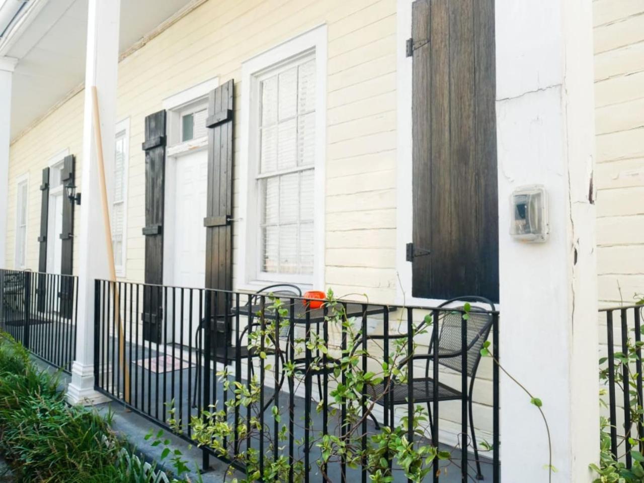 Monthly - Dumaine Historic Gem - Front House 1bed Holiday home *