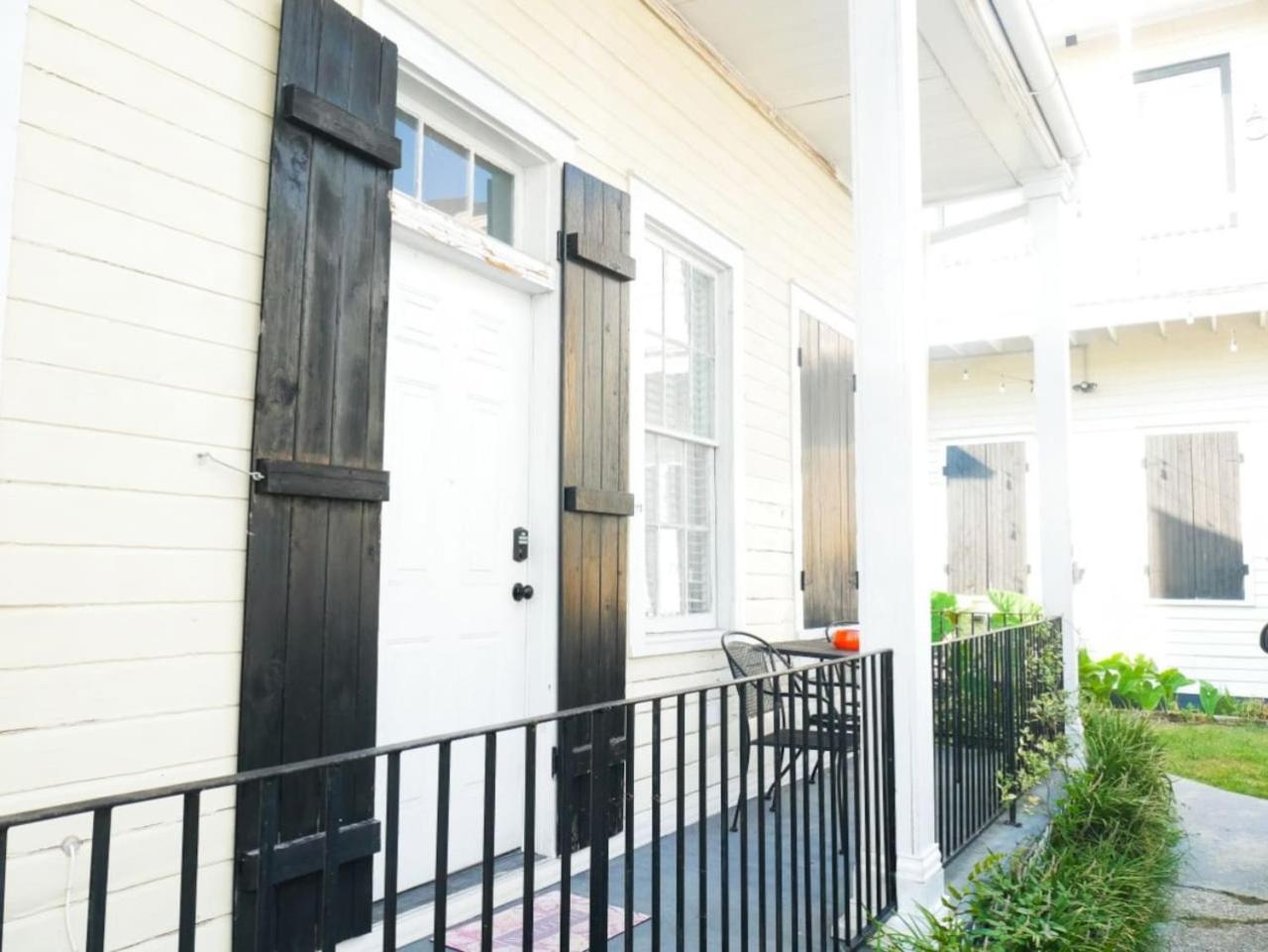 Holiday home Monthly - Dumaine Historic Gem - Front House 1bed New Orleans